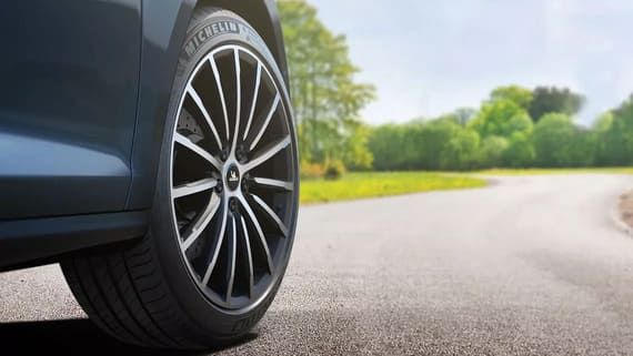 Onde Encontrar os Melhores Pneus no Brasil para Manter Seu Carro na Estrada
